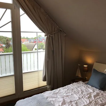 Penthouse Sonnenuhr Appartement Zingst