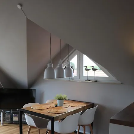 Penthouse Sonnenuhr * Zingst