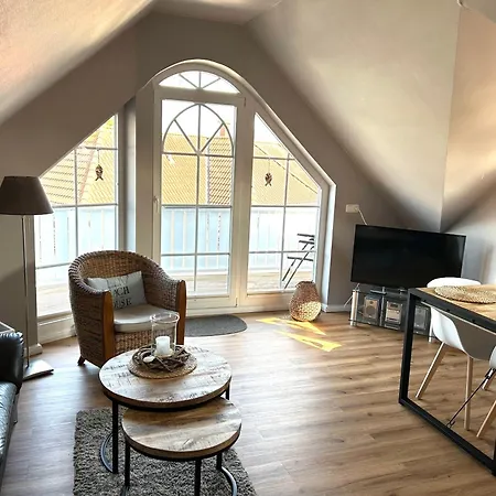 Penthouse Sonnenuhr Zingst